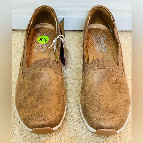 NWT Skechers Modern Comfort Women's Reggae Fest 2.0 Slip-On Loafer Flat Sz 9.5 - Picture 3 of 12